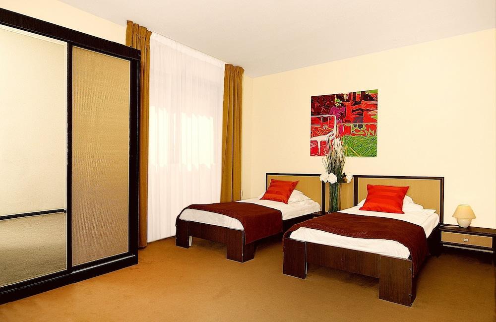 Hotel Trianon Bucureşti Exterior foto