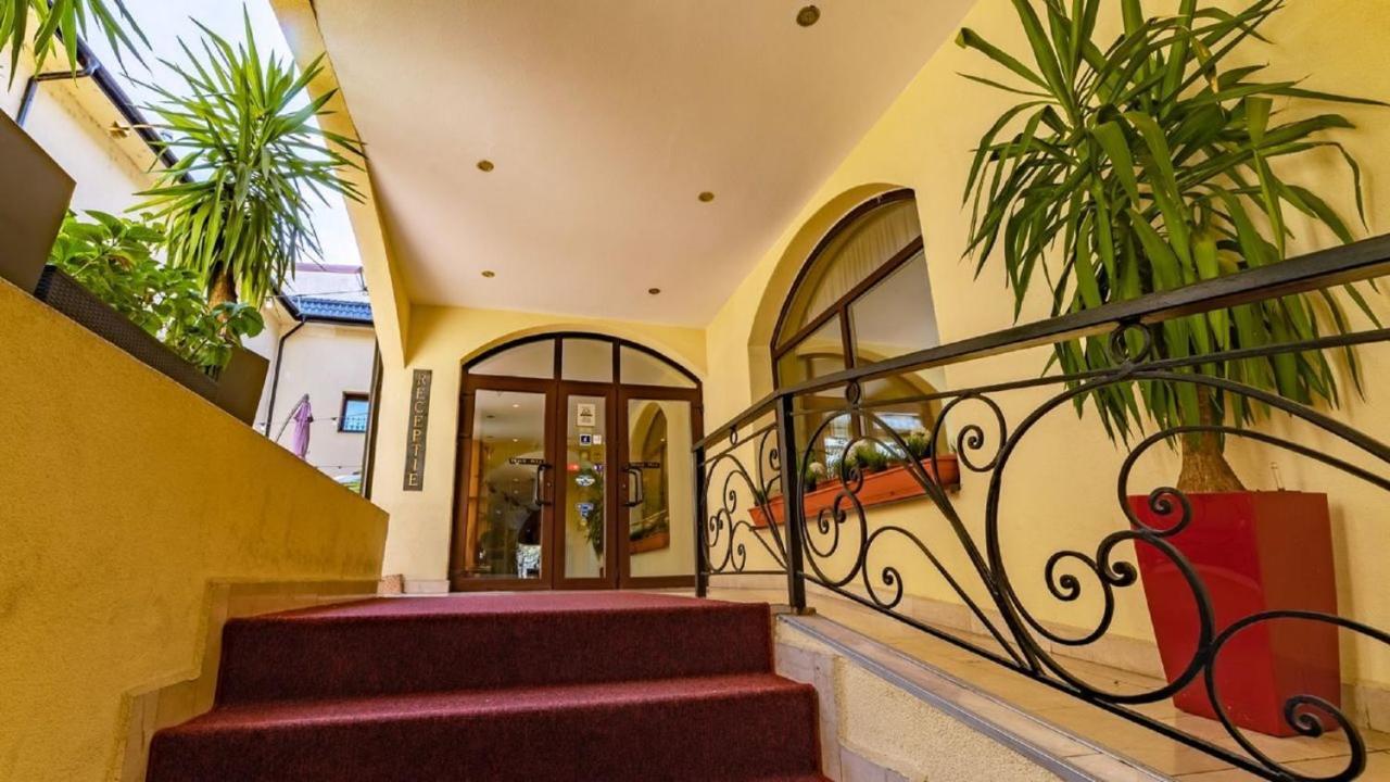 Hotel Trianon Bucureşti Exterior foto