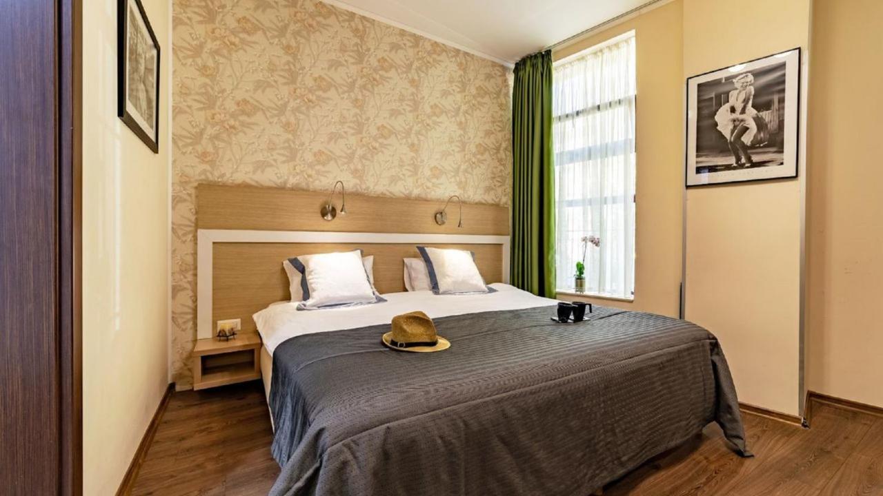 Hotel Trianon Bucureşti Exterior foto
