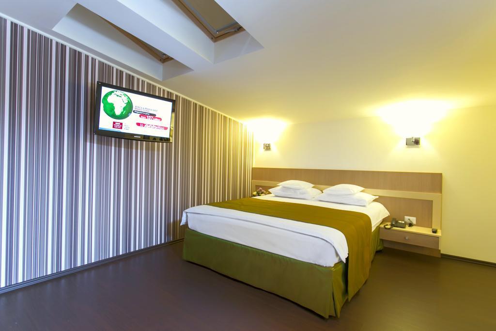 Hotel Trianon Bucureşti Exterior foto