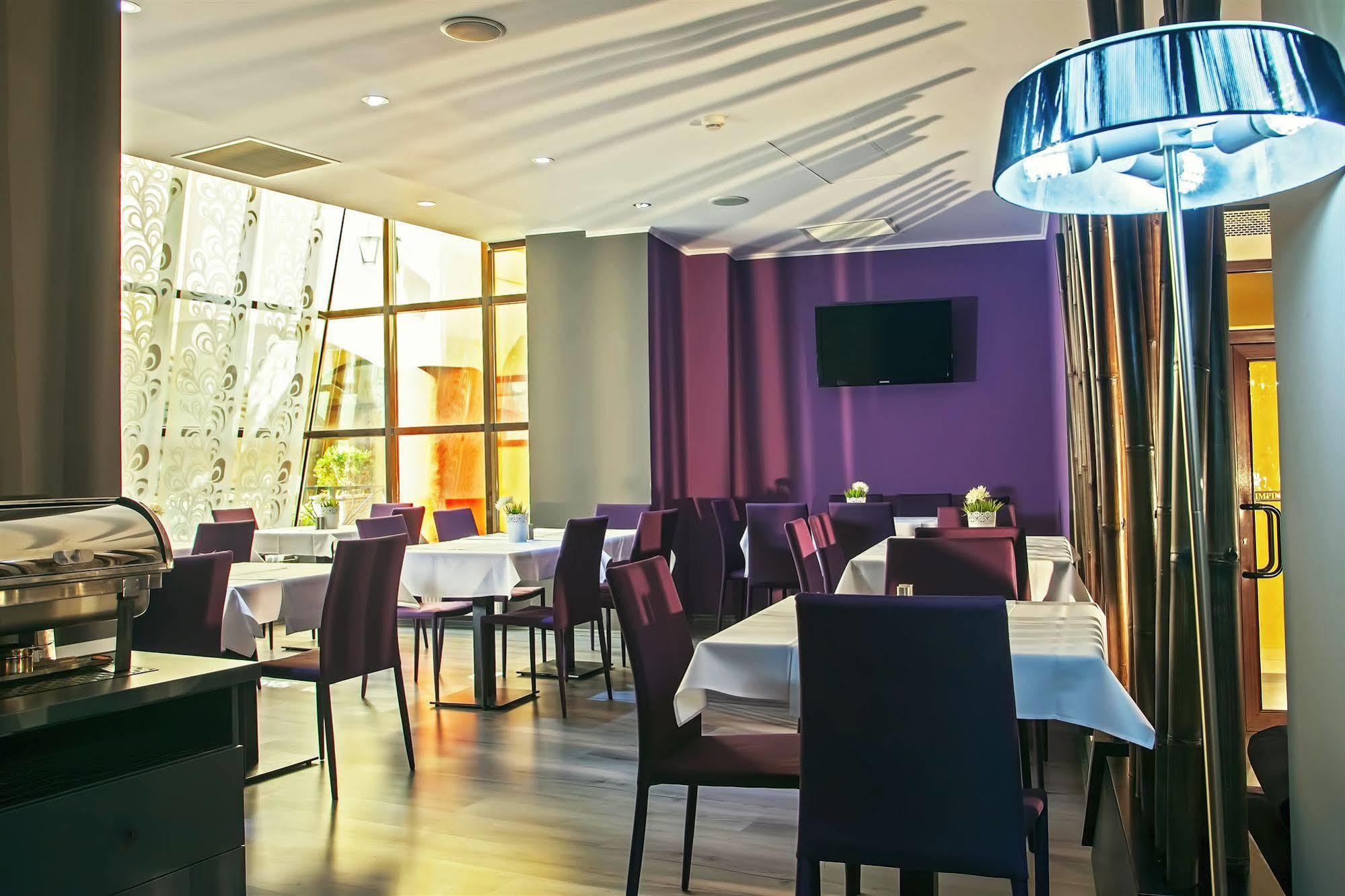 Hotel Trianon Bucureşti Exterior foto