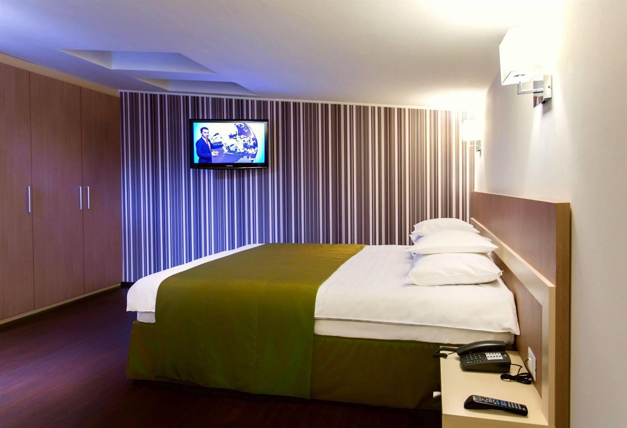 Hotel Trianon Bucureşti Exterior foto